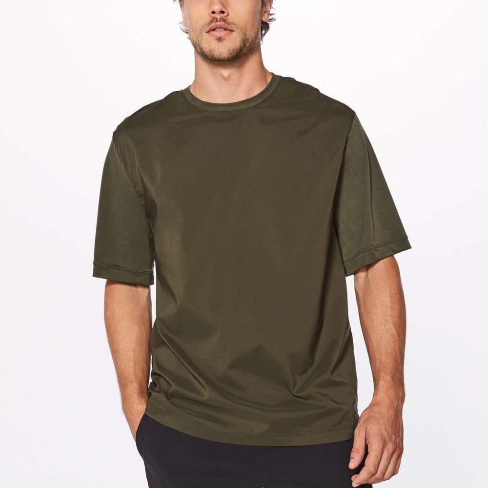 LULULEMON ON TIME SHORT SLEEVE XL DARK OLIVE
